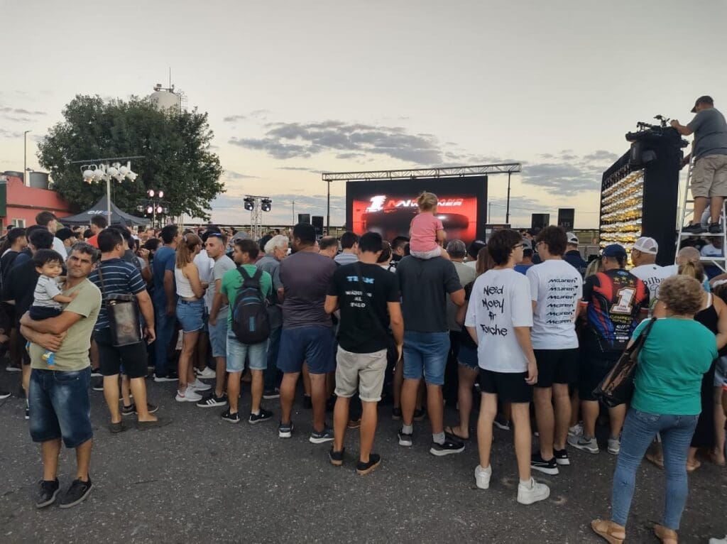 Mostró el campeón: Mariano Werner presentó el Mustang 4 Pres Werner 4