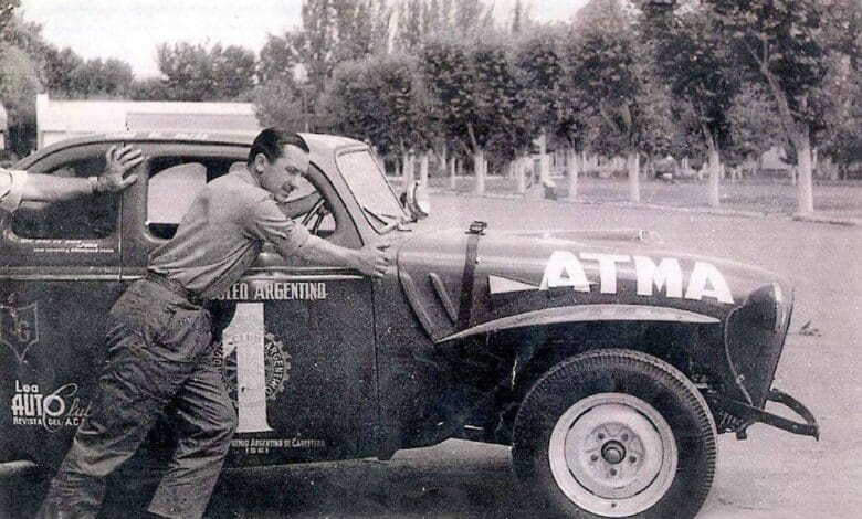 La medallita de Juan: a 61 años de la muerte de Gálvez 1 Galvez