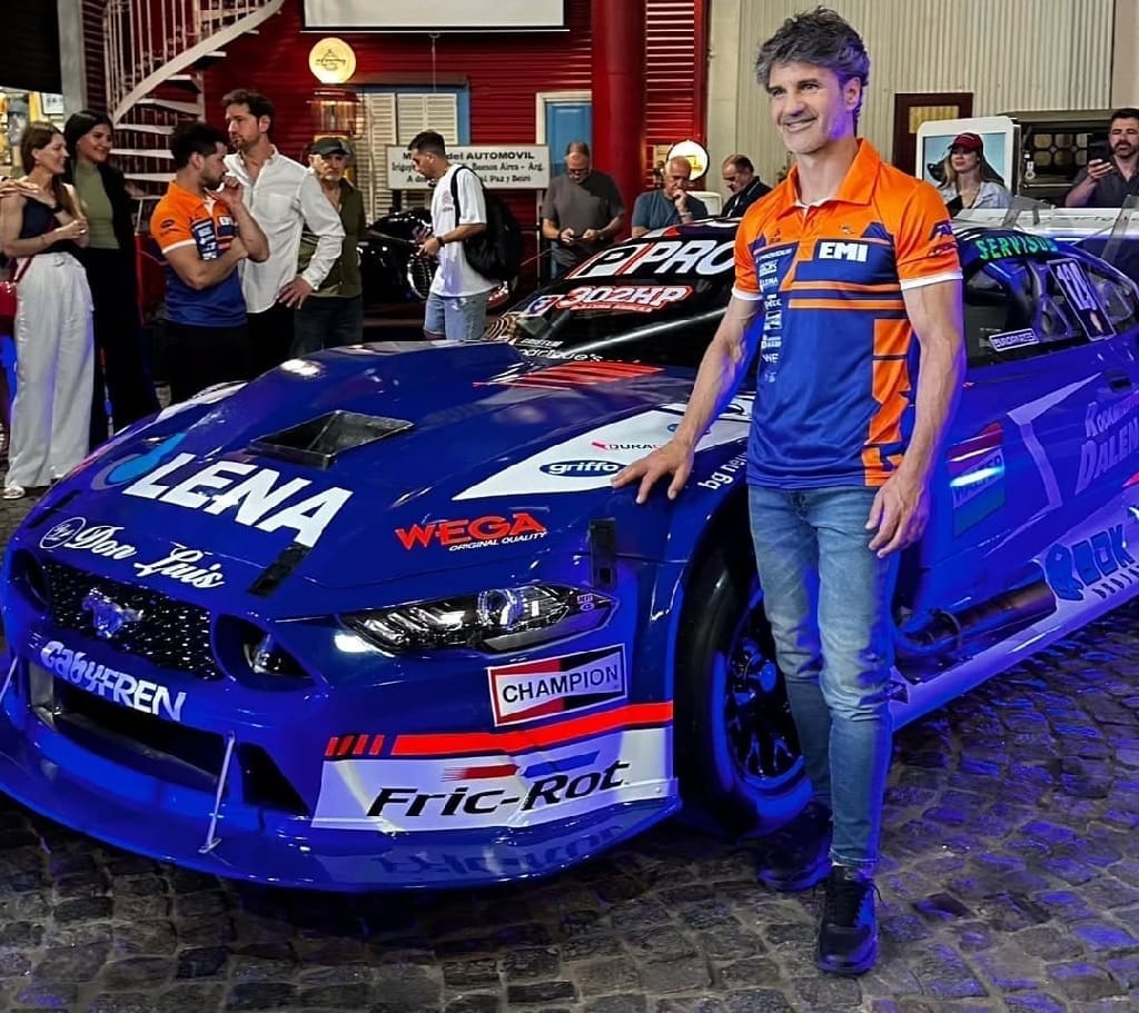 Soltó al Caballo: Spataro presentó el Mustang en el Museo del Automóvil 3 TC Spataro 2