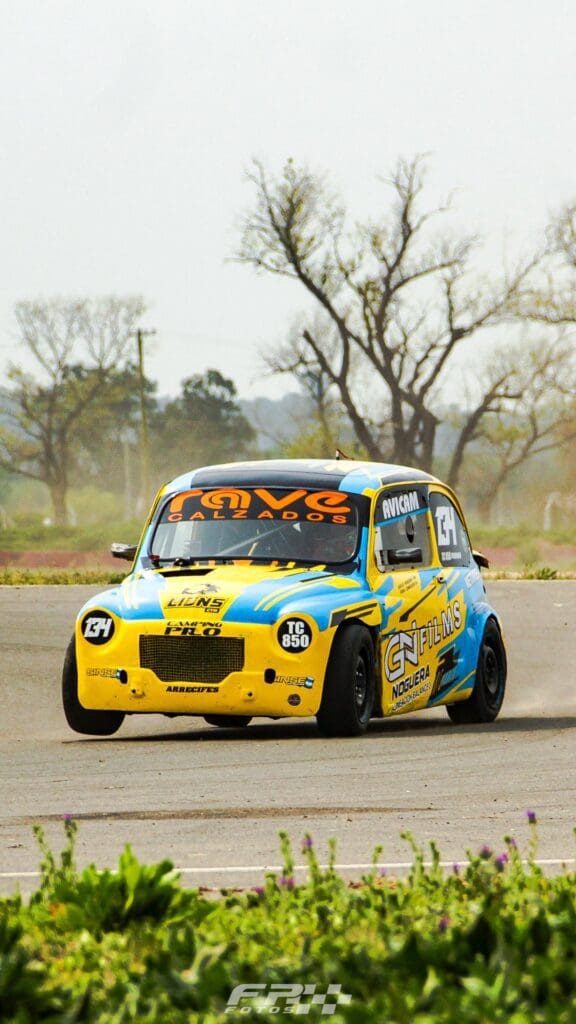 Enfocado: de fotógrafo del TC a piloto de un Renault 4 5 R4 Noguera 4