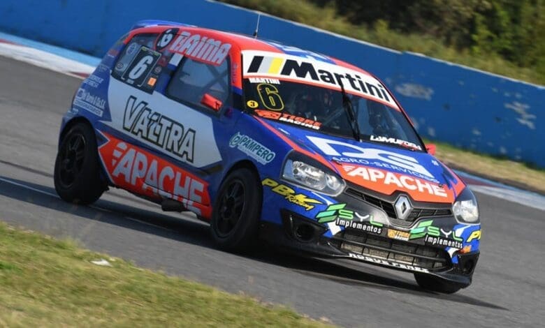 Festejó por primera vez: Martini ganó en la Clase Tres 1 Martini ganó por primera vez en Clase Tres