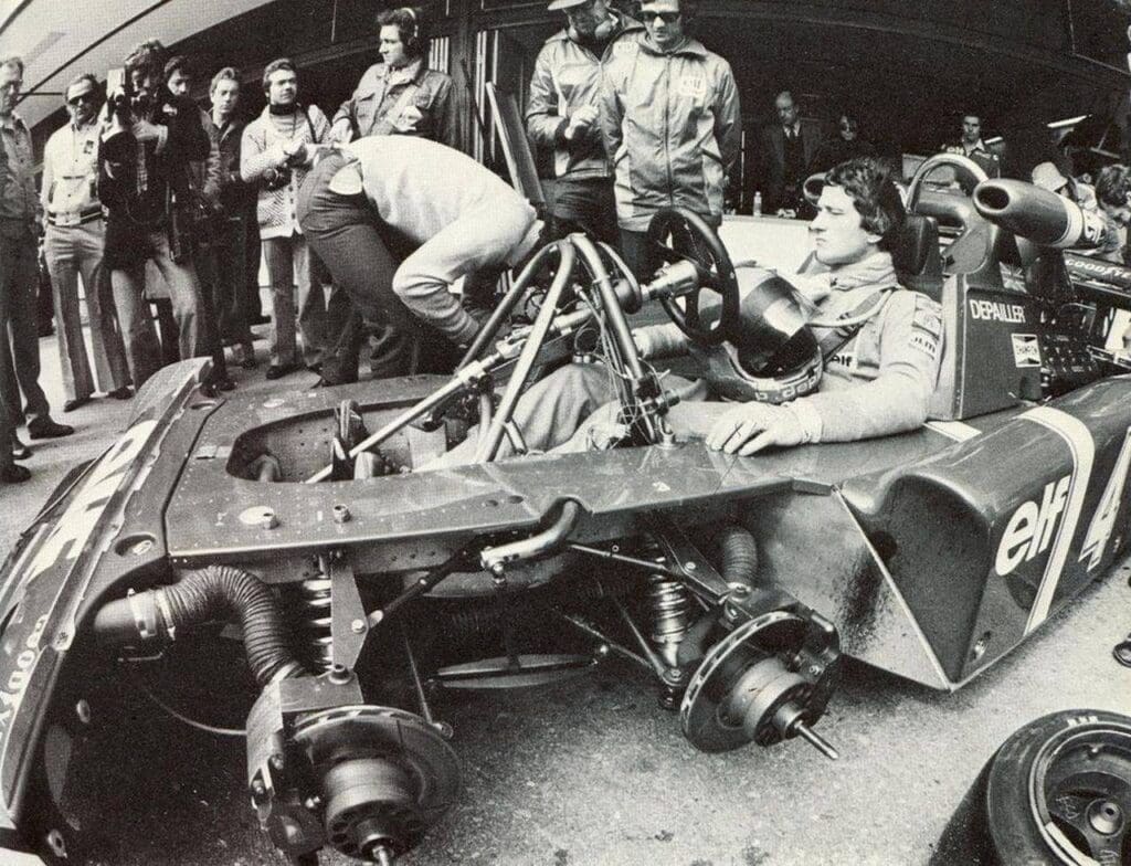 Tyrrell P34: la gloria también viaja sobre seis ruedas 8 Tyrrell 4