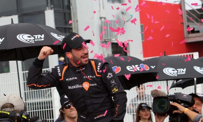 Se escapa: Santero venció en Termas y amplía la diferencia 1 Santero celebra su segundo triunfo del año