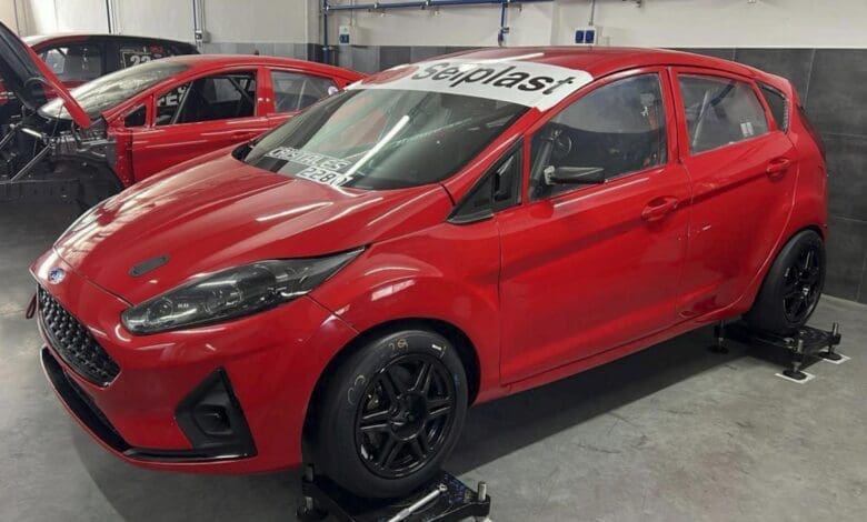 Cuenta regresiva: Seba Luque regresa con un Fiesta 1 Luque regresa con un Ford mientras espera por el Etios