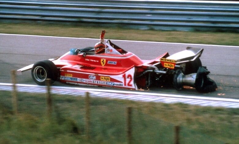 En Zandvoort: la vuelta más loca en la historia de F1 1 Villeneuve a bordo de su Ferrari, brazo en alto
