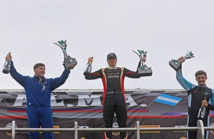 Carrerones en el “Mouras”: festejaron Dore y Gargaglione 3 F4 final 2 F6