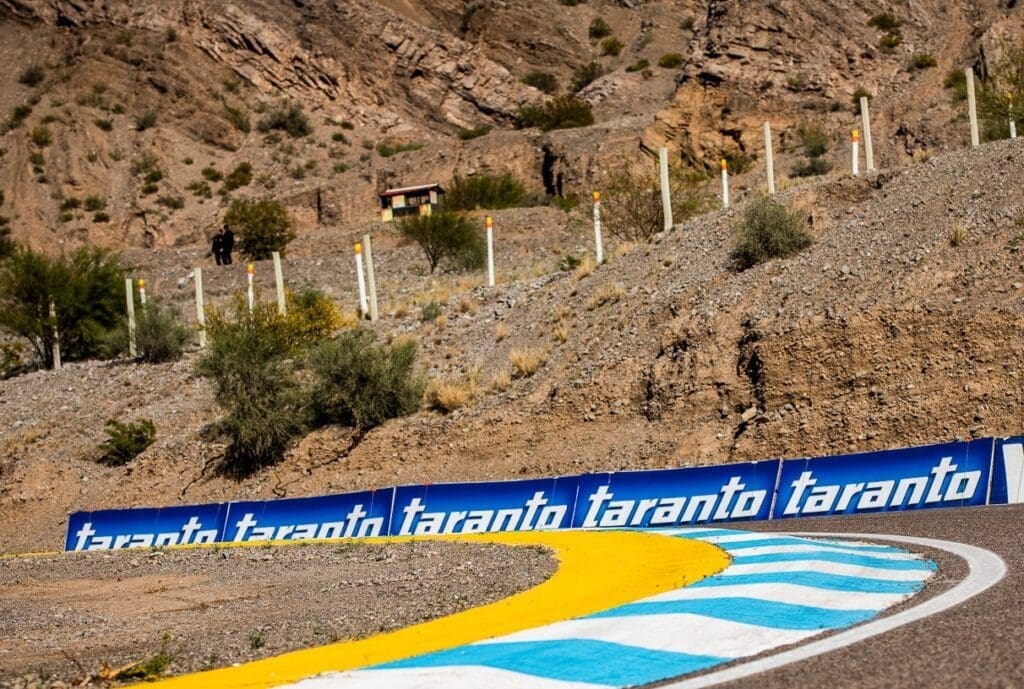 Grupo Taranto: presente en la carrera de TC2000 4 TC2000 Ponce 3