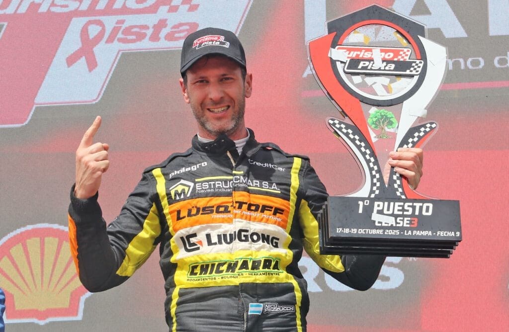 A pura Fiesta: Pezzucchi festejó en lo más alto en Toay 3 TP Pezzucchi final Toay2